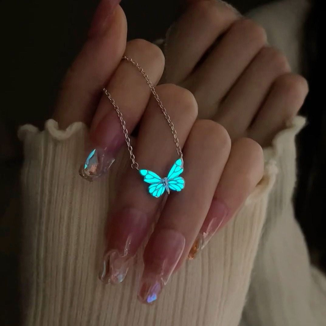 Glow Butterfly Necklace – Light in the Dark🦋💫